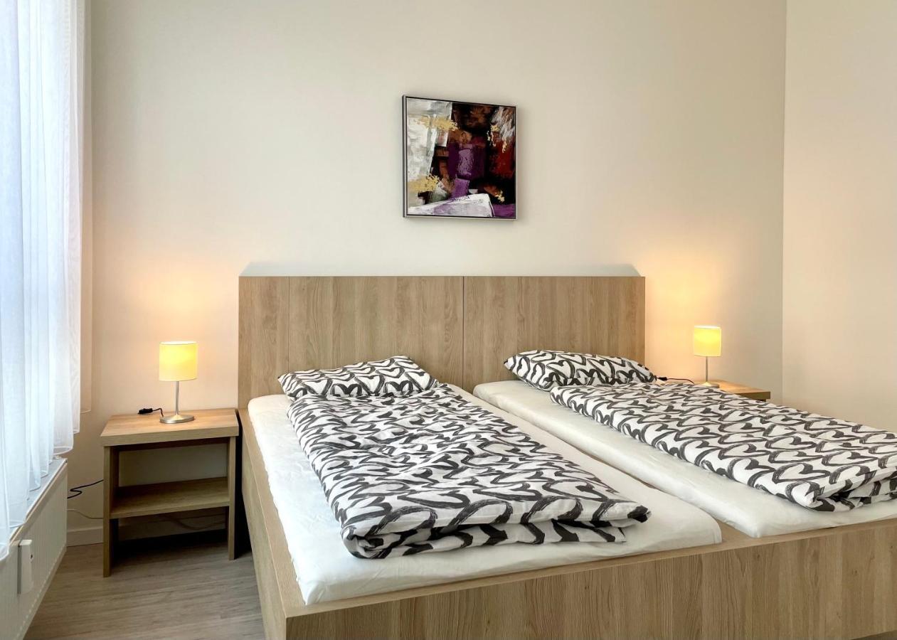 Central Stay Братислава Экстерьер фото
